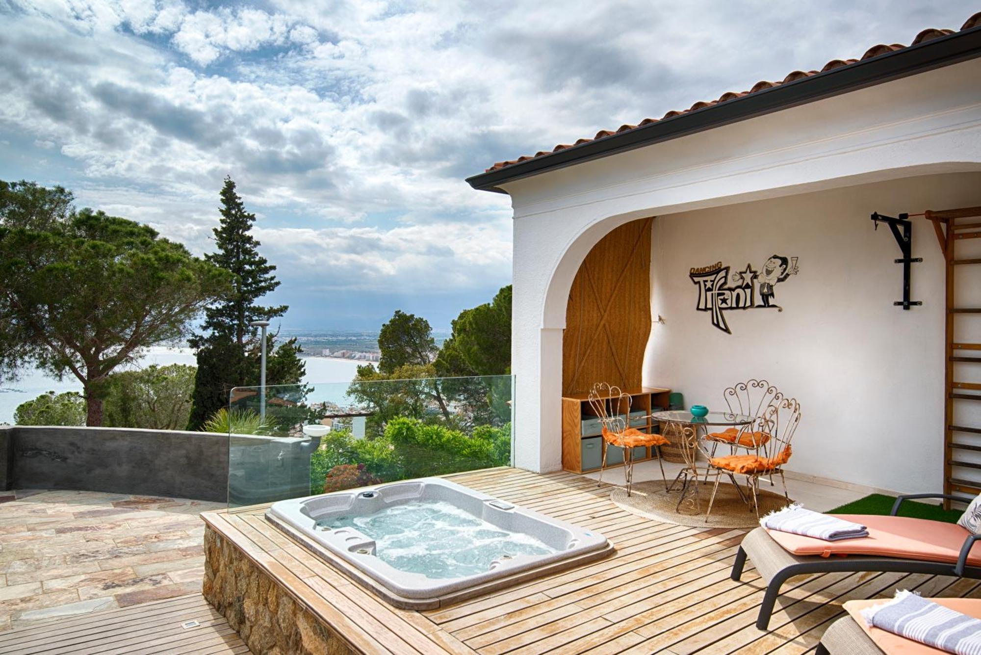 Casa De L'Albada Bed and Breakfast Ρόζες Εξωτερικό φωτογραφία